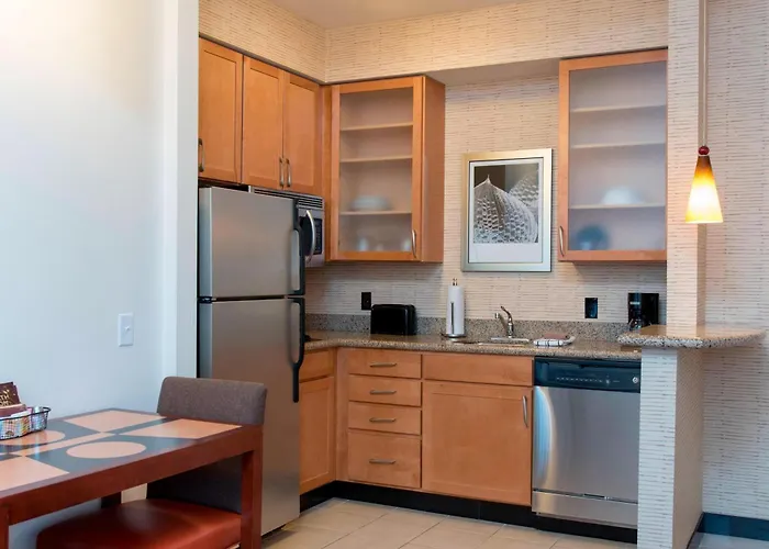 Quad Cities Hotel Moline