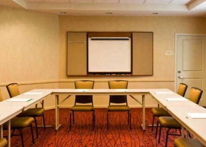 Quad Cities Hotel